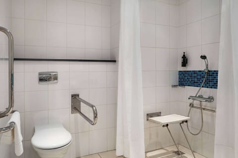 Comfort Room, Accessible | Accessible bathroom