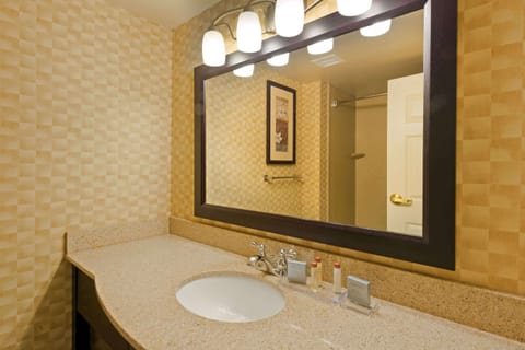 Studio Suite, 2 Queen Beds, Non Smoking | Bathroom | Combined shower/tub, hair dryer, towels