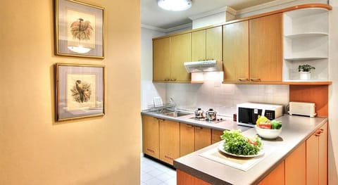 Suite, 2 Bedrooms | Private kitchen | Fridge, microwave, electric kettle, cookware/dishes/utensils