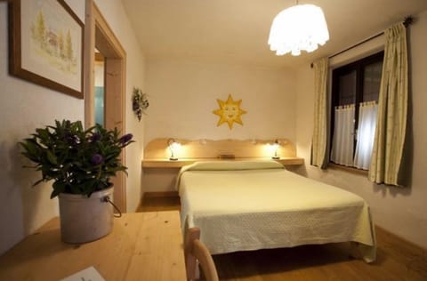 Double Room | Free WiFi, bed sheets