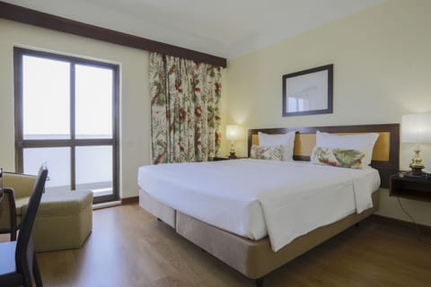 Double or Twin Room, Terrace, City View | In-room safe, desk, iron/ironing board, free WiFi