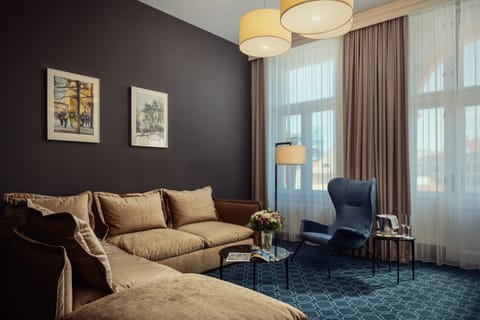 Executive Suite (Free SPA entrance & Executive Lounge) | Living area | LCD TV