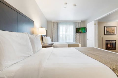 Signature Suite, Multiple Beds, Kitchen | 1 bedroom, premium bedding, pillowtop beds, in-room safe