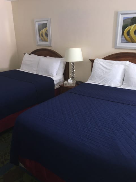 Room, 2 Double Beds | Individually decorated, individually furnished, desk, bed sheets