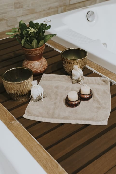 Couples treatment rooms, facials, massages