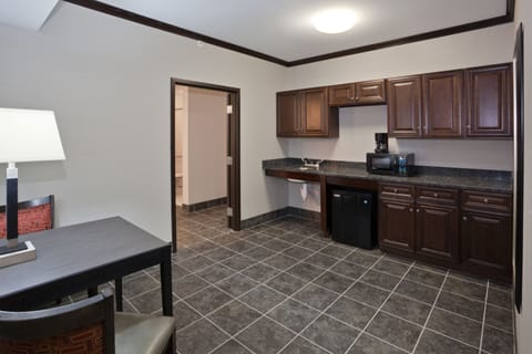 Executive Room, 2 Queen Beds, Non Smoking | In-room safe, desk, laptop workspace, blackout drapes