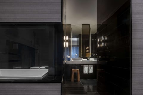 Premium Suite (Centric, Large Suite) | Bathroom | Designer toiletries, hair dryer, bathrobes, towels