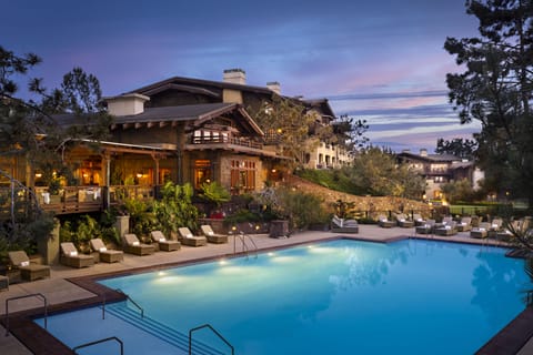 Outdoor pool, pool umbrellas