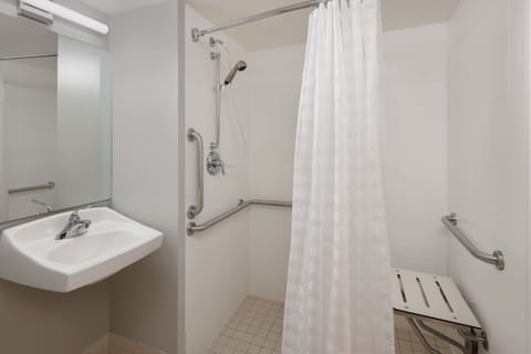 Studio, 1 Queen Bed with Sofa bed (Mobility/Hearing Access, Roll-In Shwr) | Bathroom | Free toiletries, hair dryer, towels, soap