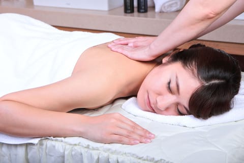 Body treatments, aromatherapy, facials, massages