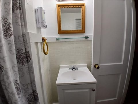 Standard Room, 2 Queen Beds | Bathroom | Hair dryer, towels