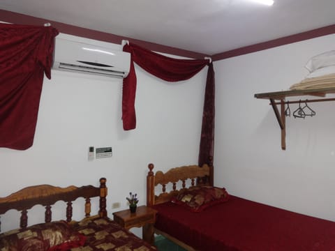 Comfort Double Room, Ensuite | Blackout drapes, iron/ironing board, free WiFi, bed sheets