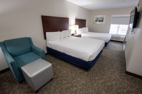 Standard Room, 2 Queen Beds, Non Smoking, Refrigerator & Microwave | Premium bedding, pillowtop beds, minibar, laptop workspace