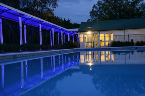 Seasonal outdoor pool, pool umbrellas, sun loungers