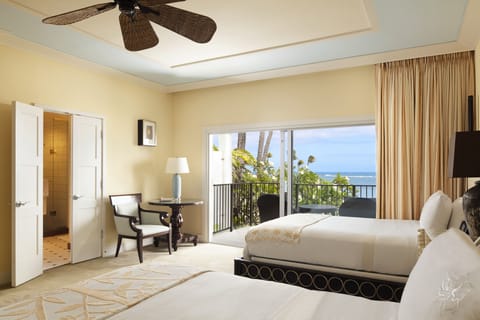 Beach Front Lanai | Premium bedding, in-room safe, desk, laptop workspace