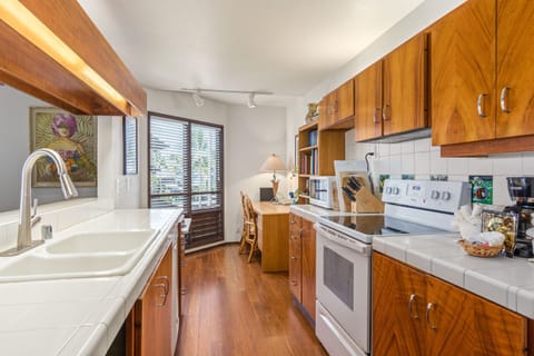 Condo, 2 Bedrooms, Partial Ocean View | Private kitchen | Fridge, microwave, oven, stovetop