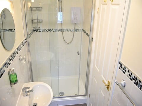 Double Room, Ensuite (Room 4) | Bathroom