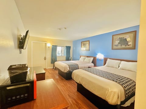 Standard Room, 2 Queen Beds, Non Smoking, Refrigerator & Microwave | Desk, free WiFi, bed sheets