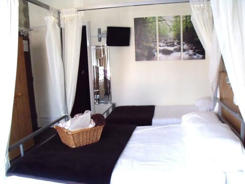 Family Room, Ensuite | WiFi