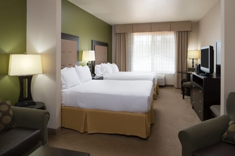 Suite, Multiple Beds (Additional Living Area) | Hypo-allergenic bedding, pillowtop beds, blackout drapes