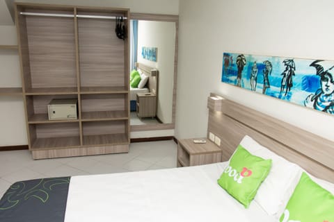 Executive Double Room, Multiple Beds | Minibar, in-room safe, desk, laptop workspace