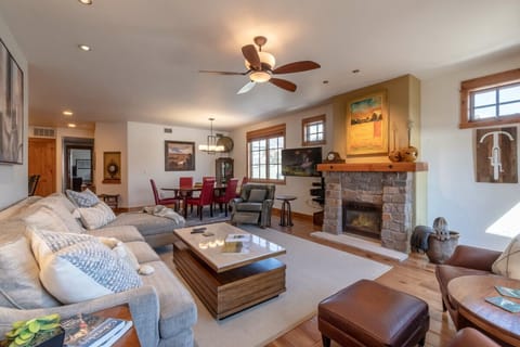 Welcome to Waterside Village B