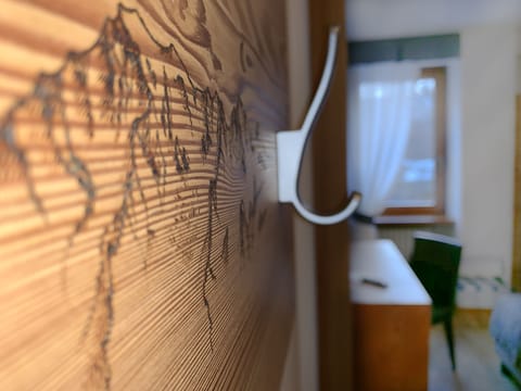 Single Room | Minibar, in-room safe, desk, free WiFi