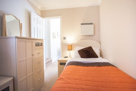 Suite, 2 Bedrooms | Premium bedding, desk, iron/ironing board, free WiFi