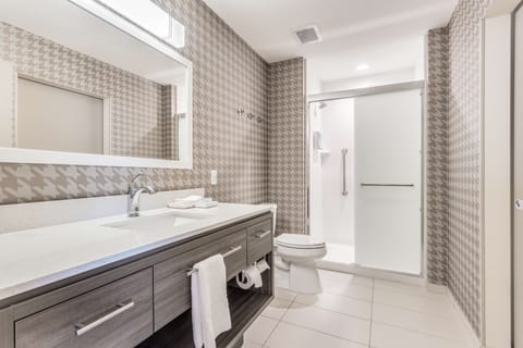 Suite, 1 King Bed, Accessible, Bathtub | Bathroom shower