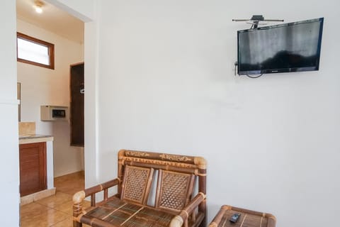Standard Twin Room | In-room safe, desk, free WiFi, bed sheets