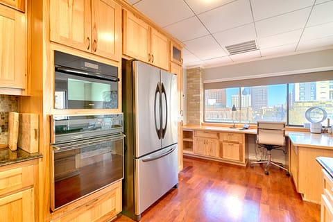 Apartment Suite | Private kitchen | Fridge, coffee/tea maker