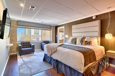 Apartment Suite | Premium bedding, in-room safe, blackout drapes, iron/ironing board