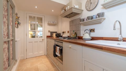 Kitchen, New Church Cottage, Bolthole Retreats