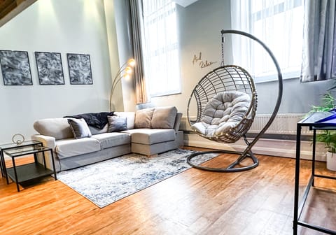 Executive Apartment, Ensuite, City View (Mezzanine Double Bedroom ) | Interior detail