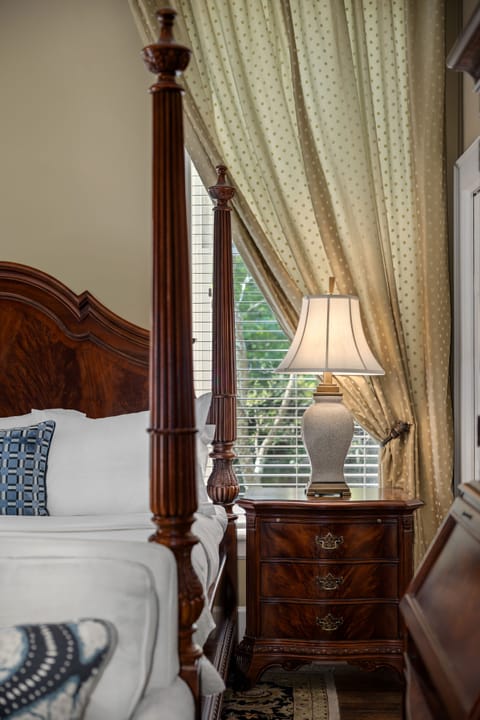 General Nathaniel Green Suite | Premium bedding, in-room safe, individually decorated