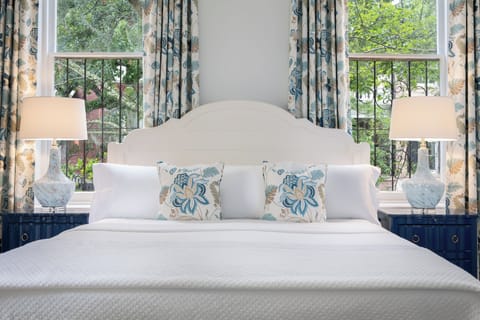 Thomas Charlton Room | Premium bedding, in-room safe, individually decorated