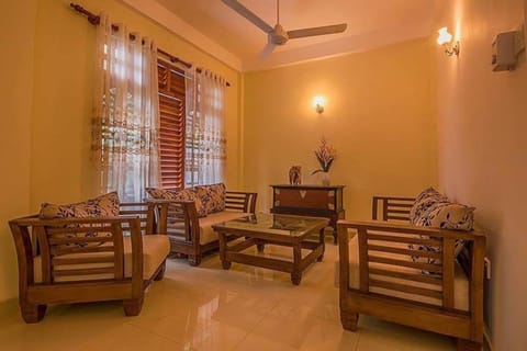 4 Bedrooms Villa | Living room | LCD TV