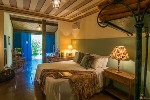 Standard Triple Room | Bathroom amenities | Shower, free toiletries, towels