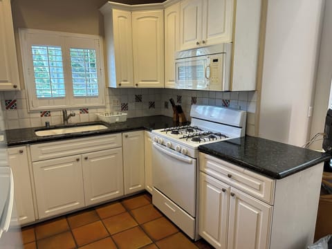 Family Quadruple Room, Multiple Beds, Non Smoking | Private kitchen