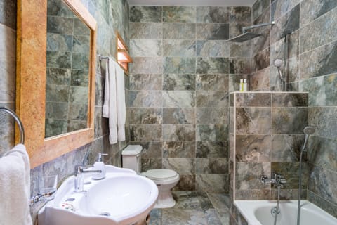 Deluxe Suite, 2 Queen Beds, Non Smoking | Bathroom | Shower, designer toiletries, hair dryer, towels
