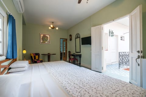 Family Quadruple Room, 2 Queen Beds, Non Smoking | Premium bedding, down comforters, minibar, in-room safe