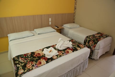 Pillowtop beds, minibar, bed sheets, wheelchair access