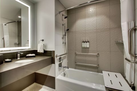 Free toiletries, hair dryer, bathrobes, slippers