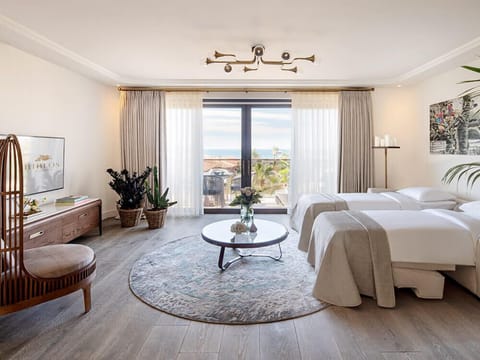 Panaroma 1 Bedroom Suite Sea View | 1 bedroom, Frette Italian sheets, premium bedding, down comforters