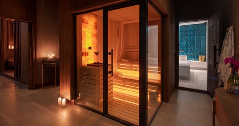 Couples treatment rooms, sauna, spa tub, steam room, Turkish bath