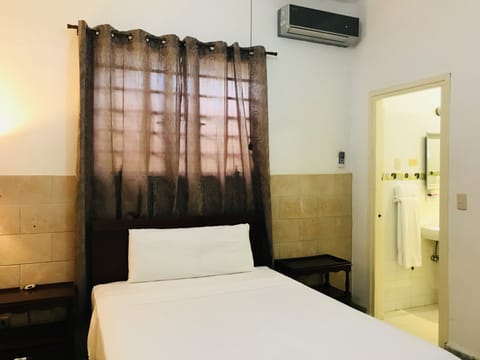 Comfort Apartment, Multiple Beds, Non Smoking | 2 bedrooms, in-room safe, iron/ironing board, bed sheets