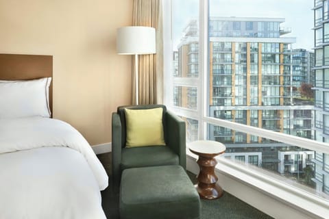 Premium bedding, pillowtop beds, in-room safe, desk