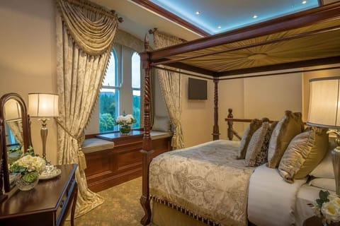 In-room safe, desk, iron/ironing board, free cribs/infant beds