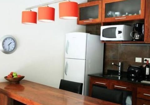 Deluxe Duplex Triple | Private kitchen | Full-size fridge, microwave, stovetop, cookware/dishes/utensils