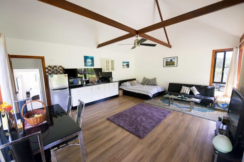Panoramic Cabin | Living area | LCD TV, DVD player